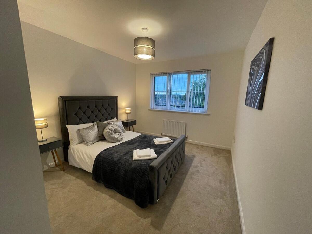 2 Bedroom Luxury Flat In Quiet Village Of Bishopton Bishopton  Dış mekan fotoğraf